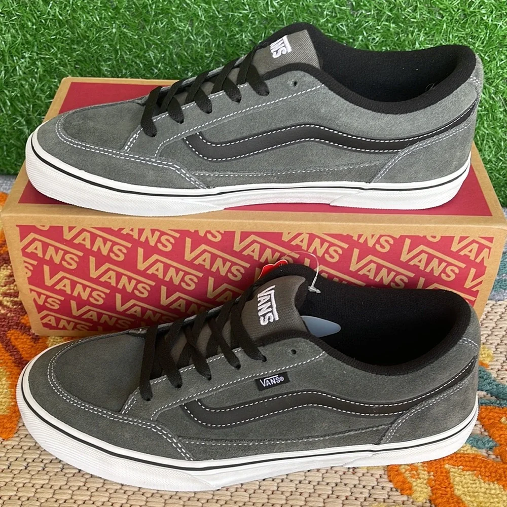 Vans Bearcat
Charcoal/White/Black
VN000DT2CWE WMNS sneakers - Picture 2 of 16